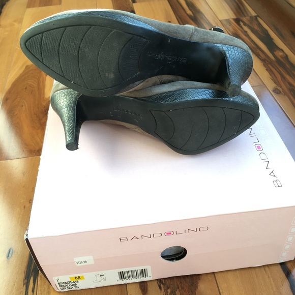 BANDOLINO BDCALLUNA Suede Heeled Booties 7 - Picture 8 of 10